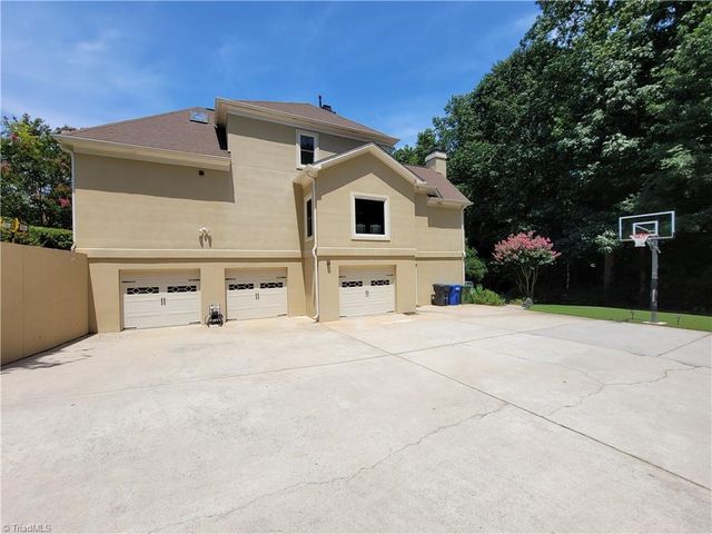 113 Finborough Court, Kernersville, NC 27284