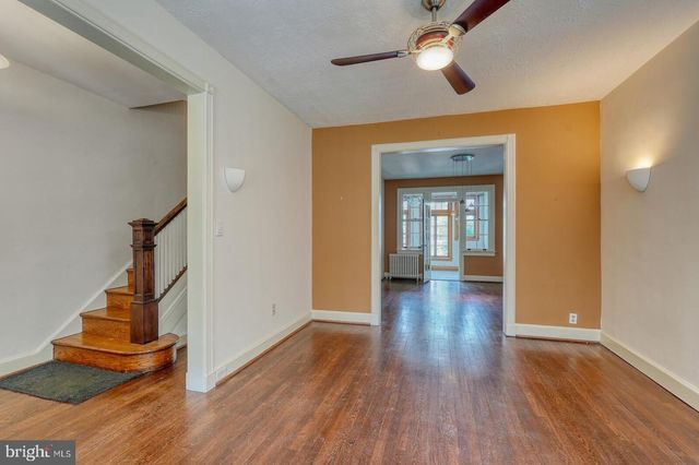 2428 TUNLAW RD NW, Washington, DC 20007