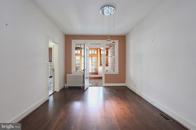 2428 TUNLAW RD NW, Washington, DC 20007