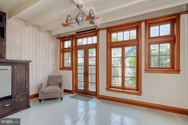 2428 TUNLAW RD NW, Washington, DC 20007