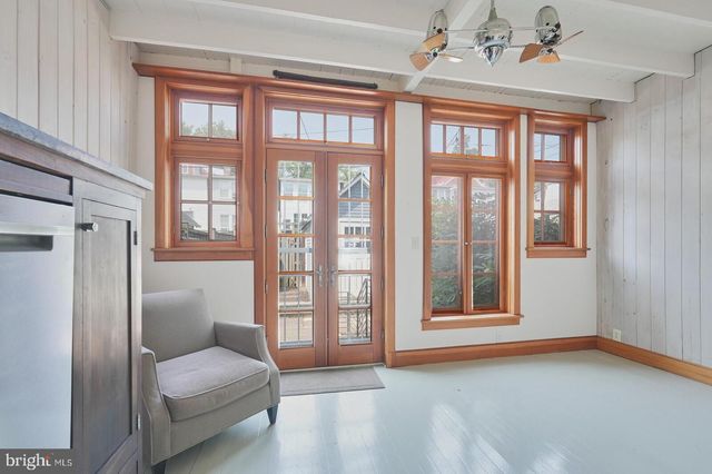 2428 TUNLAW RD NW, Washington, DC 20007