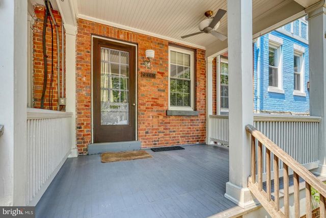 2428 TUNLAW RD NW, Washington, DC 20007