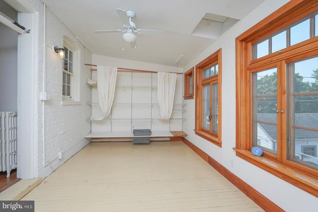 2428 TUNLAW RD NW, Washington, DC 20007