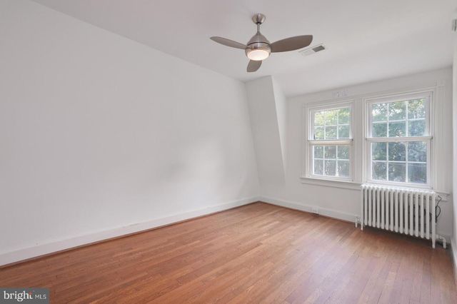 2428 TUNLAW RD NW, Washington, DC 20007