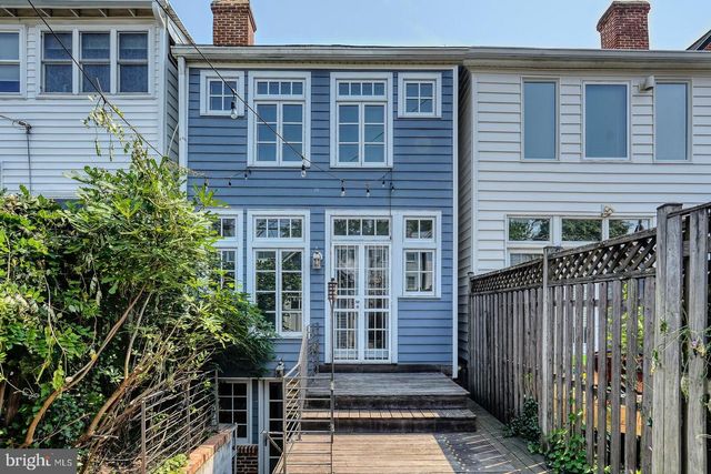 2428 TUNLAW RD NW, Washington, DC 20007