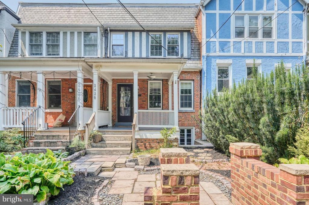 2428 TUNLAW RD NW, Washington, DC 20007
