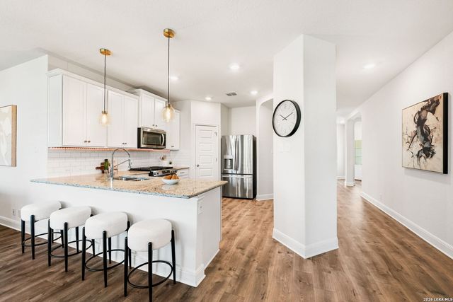 9353 ATEN SHR, San Antonio, TX 78254