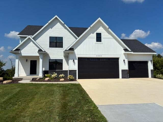 6455 Estate Drive, Byron Center, MI 49315