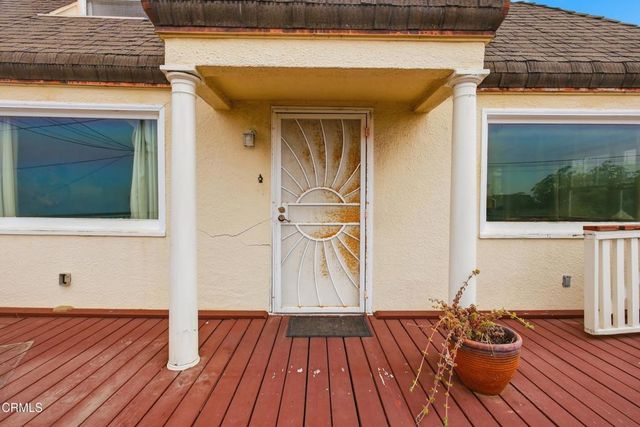 2381 Hyland Ave. Avenue, Ventura, CA 93001