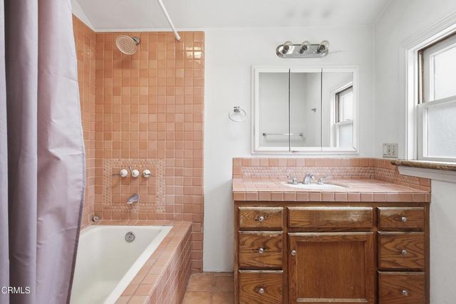 2381 Hyland Ave. Avenue, Ventura, CA 93001