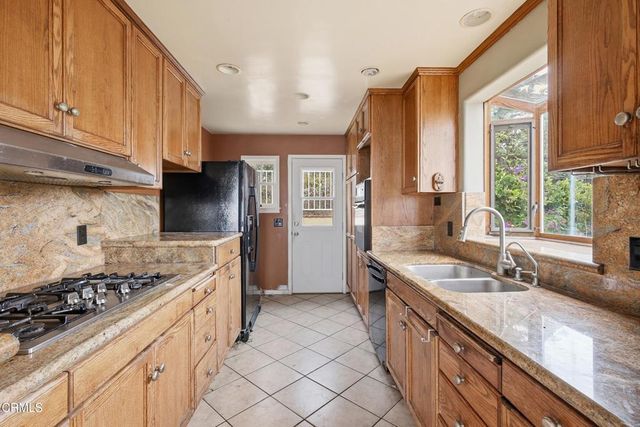 2381 Hyland Ave. Avenue, Ventura, CA 93001