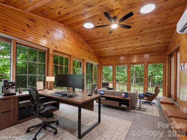 455 Rocky Springs Heights, Burnsville, NC 28714