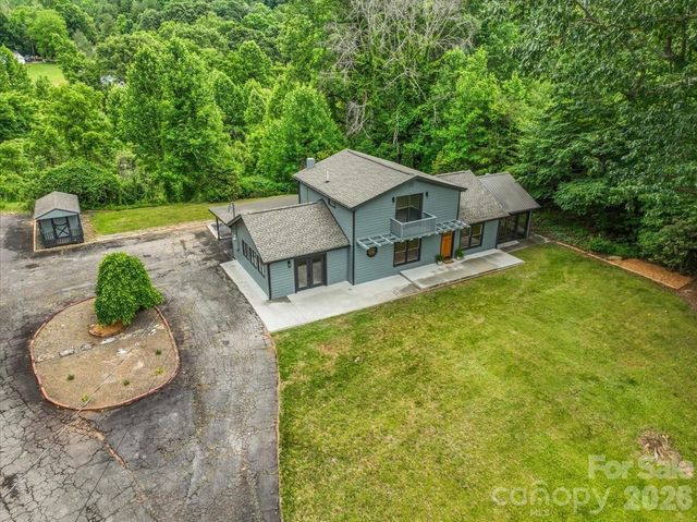 455 Rocky Springs Heights, Burnsville, NC 28714