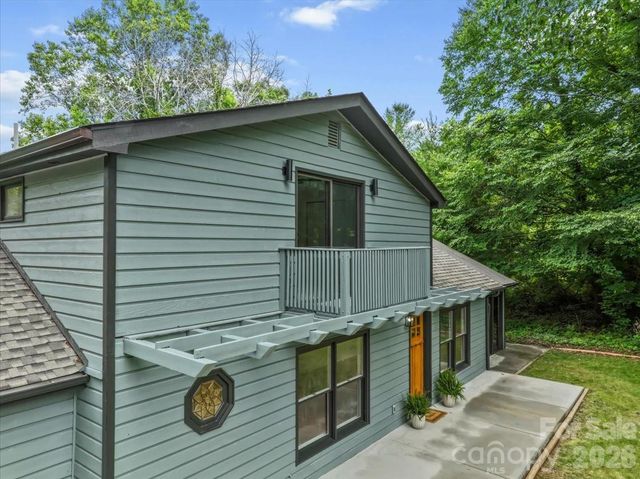 455 Rocky Springs Heights, Burnsville, NC 28714