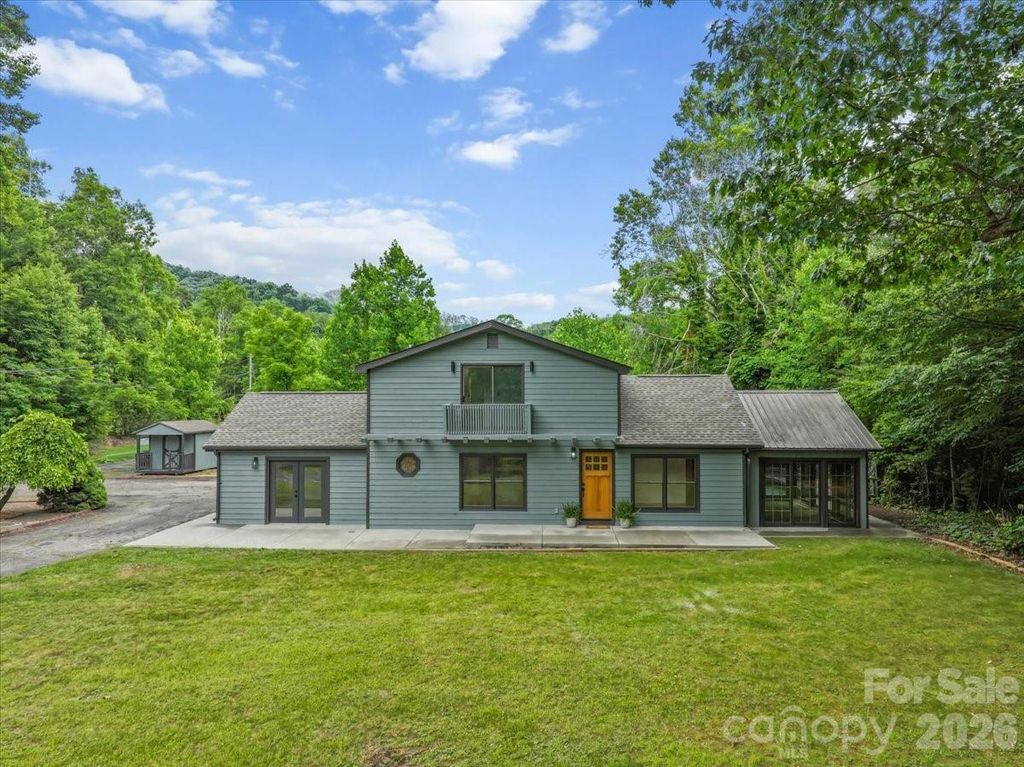 455 Rocky Springs Heights, Burnsville, NC 28714