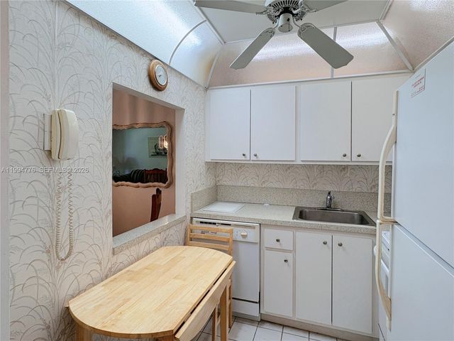 210 172nd St 333, Sunny Isles Beach, FL 33160