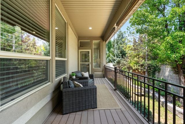 1653 E CRESCENT VIEW CIRCLE, Sandy, UT 84092