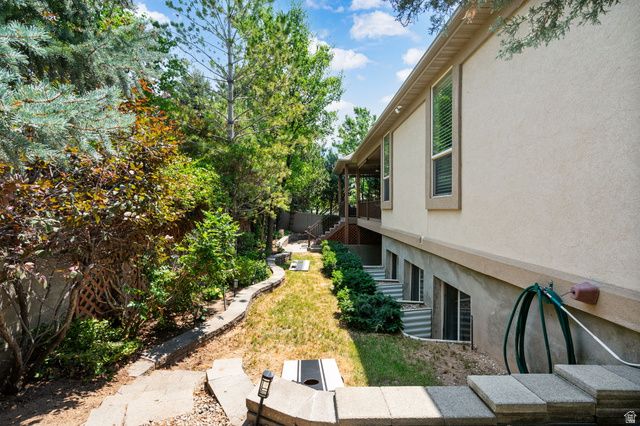 1653 E CRESCENT VIEW CIRCLE, Sandy, UT 84092