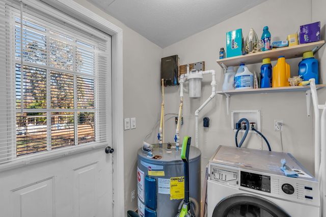 130 Sage Ln, Waynesboro, TN 38485