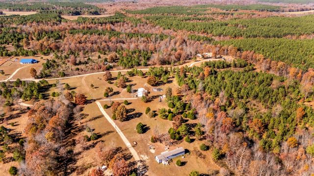 130 Sage Ln, Waynesboro, TN 38485