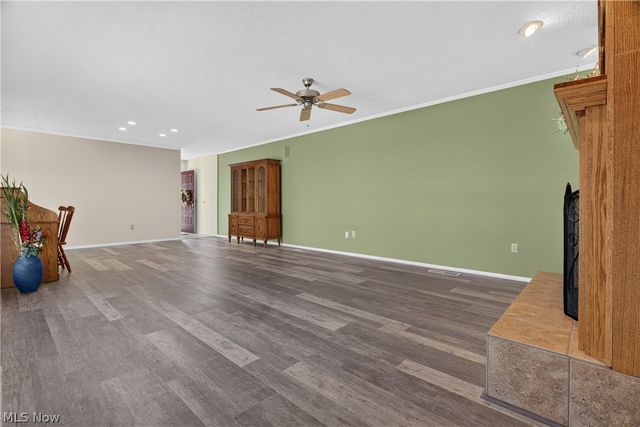33066 Cedar Branch Circle, North Ridgeville, OH 44039