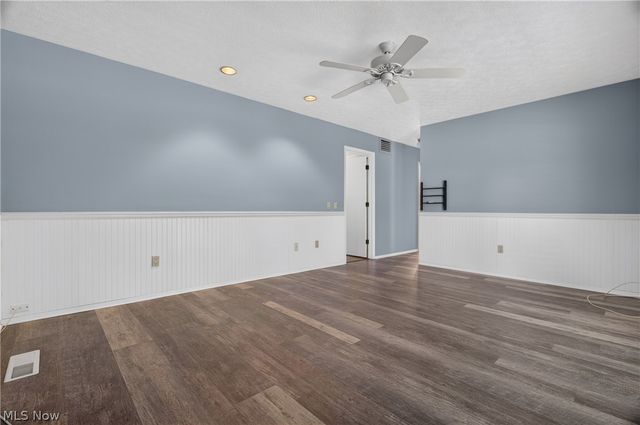33066 Cedar Branch Circle, North Ridgeville, OH 44039