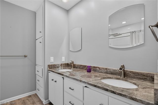 33066 Cedar Branch Circle, North Ridgeville, OH 44039