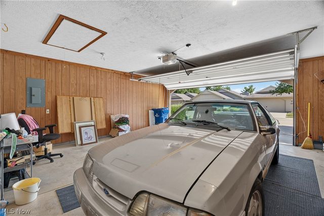 33066 Cedar Branch Circle, North Ridgeville, OH 44039