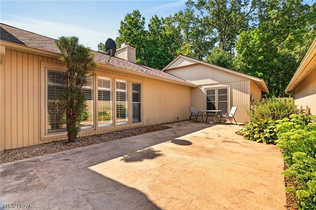 33066 Cedar Branch Circle, North Ridgeville, OH 44039