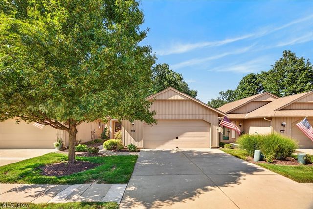 33066 Cedar Branch Circle, North Ridgeville, OH 44039