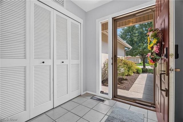 33066 Cedar Branch Circle, North Ridgeville, OH 44039