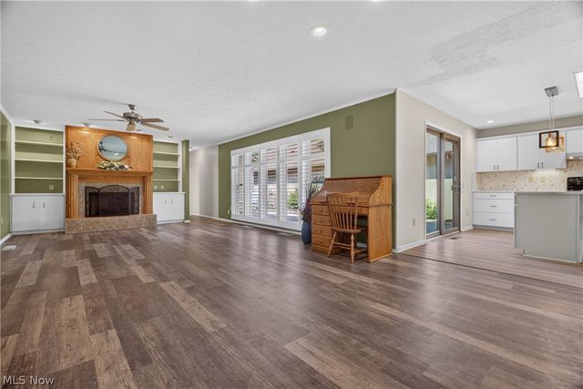 33066 Cedar Branch Circle, North Ridgeville, OH 44039