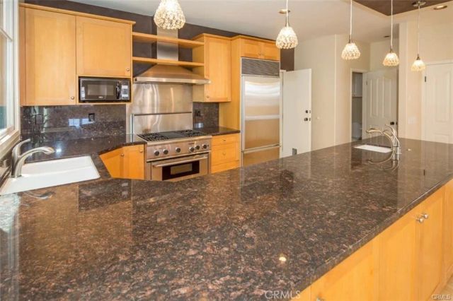 515 W Balboa, Newport Beach, CA 92661