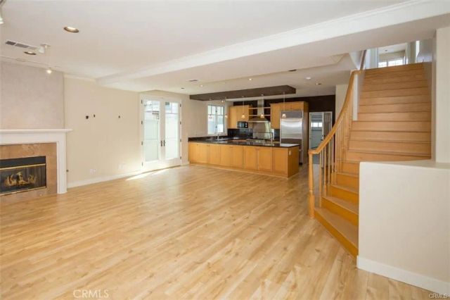 515 W Balboa, Newport Beach, CA 92661