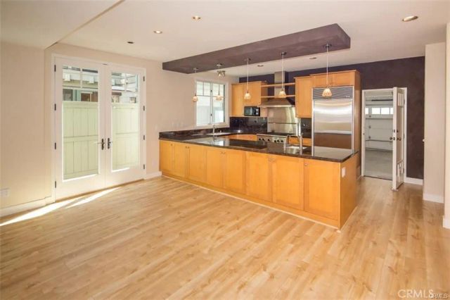 515 W Balboa, Newport Beach, CA 92661