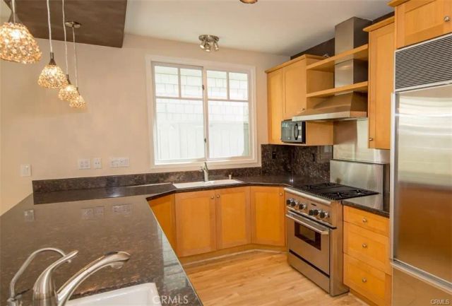 515 W Balboa, Newport Beach, CA 92661
