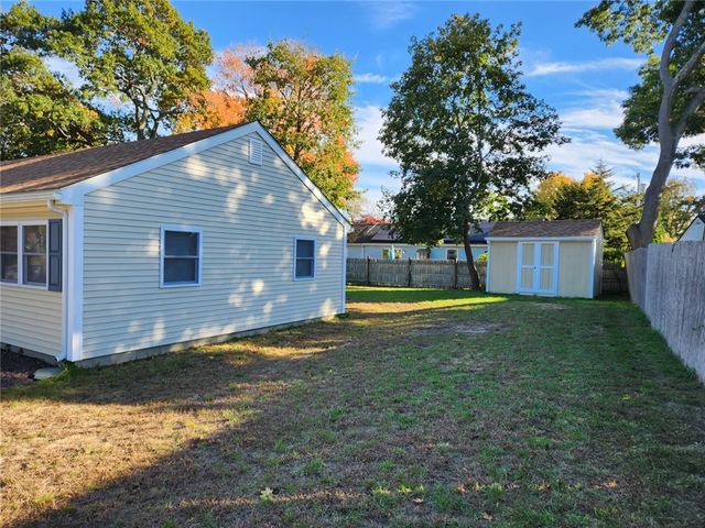 198 Gainesville Drive, Warwick, RI 02886