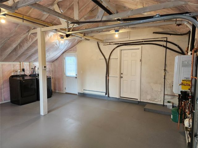 198 Gainesville Drive, Warwick, RI 02886