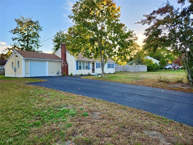 198 Gainesville Drive, Warwick, RI 02886