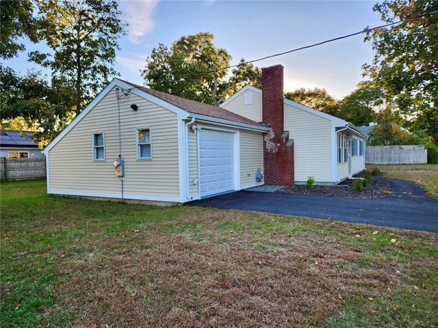 198 Gainesville Drive, Warwick, RI 02886