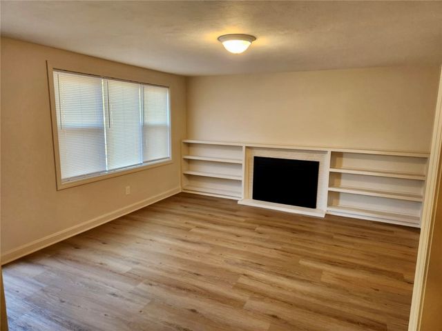 198 Gainesville Drive, Warwick, RI 02886