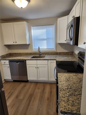 198 Gainesville Drive, Warwick, RI 02886