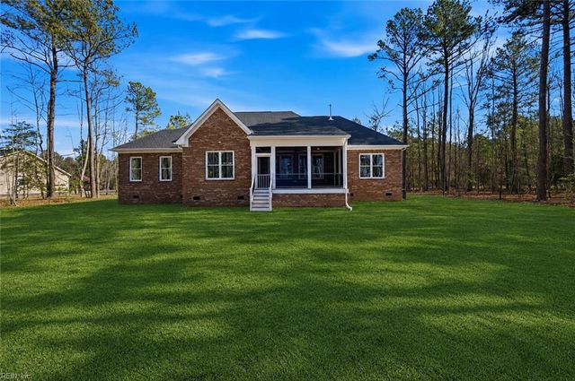 1312 Creekway DR, Smithfield, VA 23430