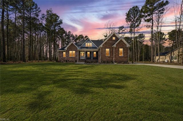 1312 Creekway DR, Smithfield, VA 23430