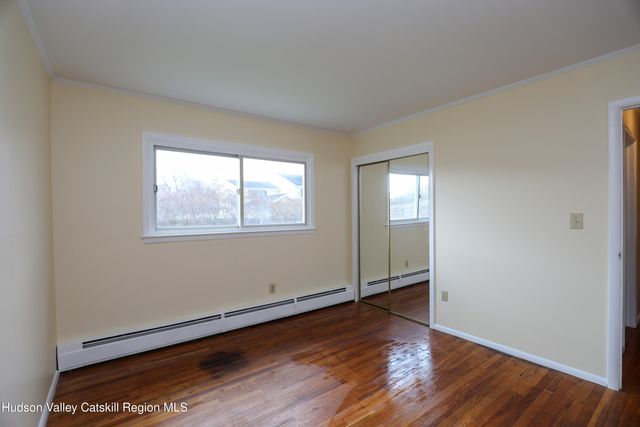 11 Mountain View Avenue, Saugerties, NY 12477