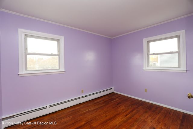 11 Mountain View Avenue, Saugerties, NY 12477