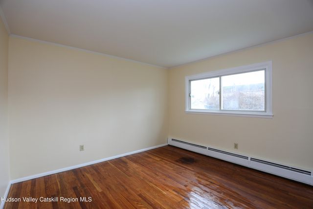 11 Mountain View Avenue, Saugerties, NY 12477