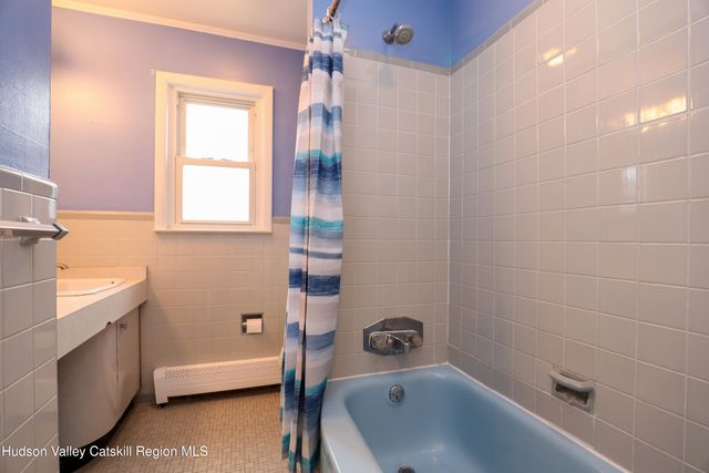 11 Mountain View Avenue, Saugerties, NY 12477