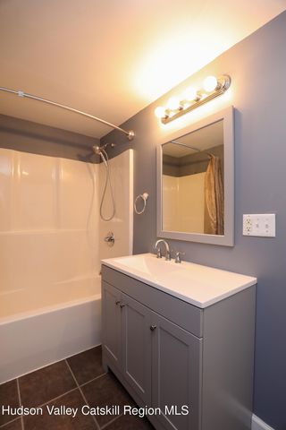 11 Mountain View Avenue, Saugerties, NY 12477