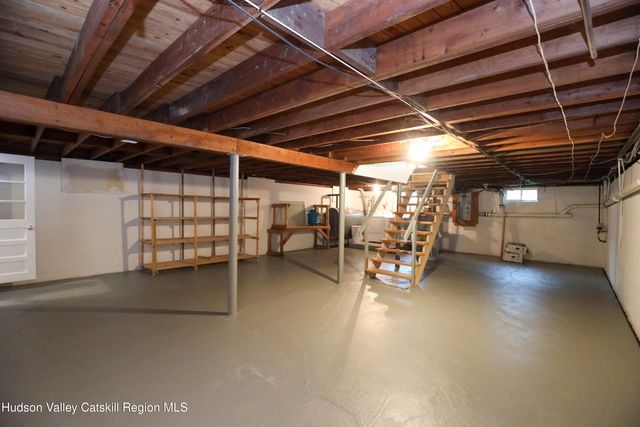 11 Mountain View Avenue, Saugerties, NY 12477